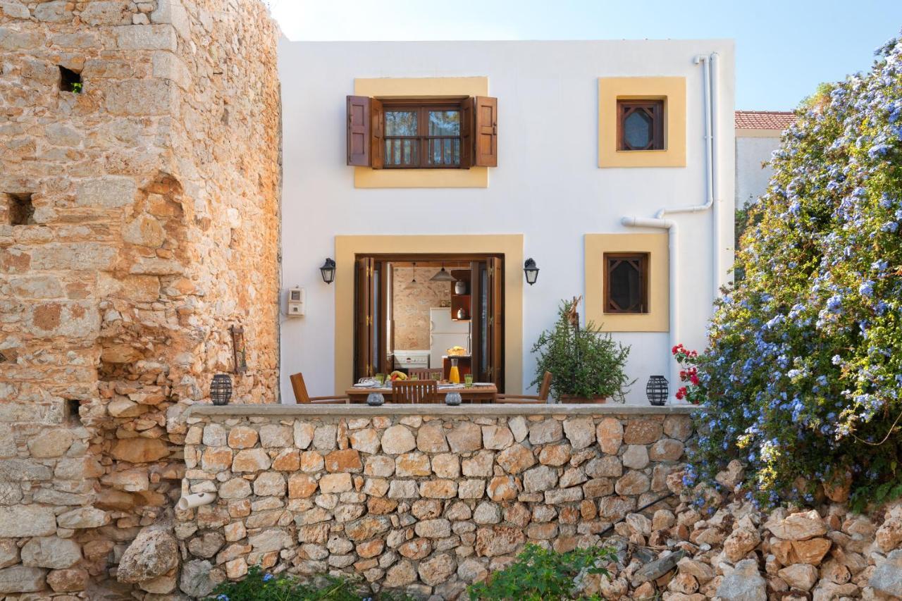 Little Karafillias Chalki House Chalki Town Exterior foto