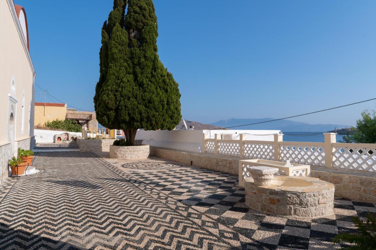 Little Karafillias Chalki House Chalki Town Exterior foto